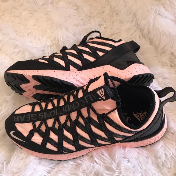 🚨SOLD🚨Nike Men’s ACG React Terra Gobe Black Pink - Picture 3 of 6